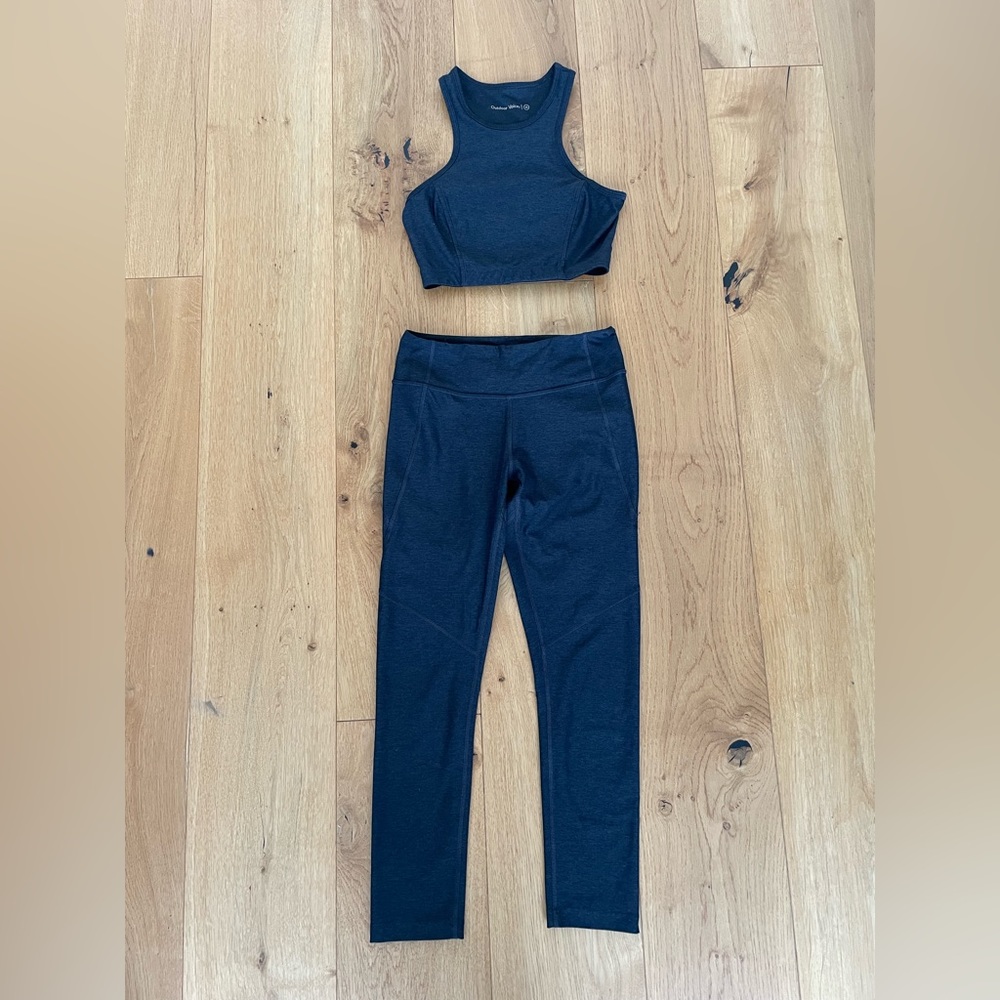 Outdoor Voices - Legging and Crop Top